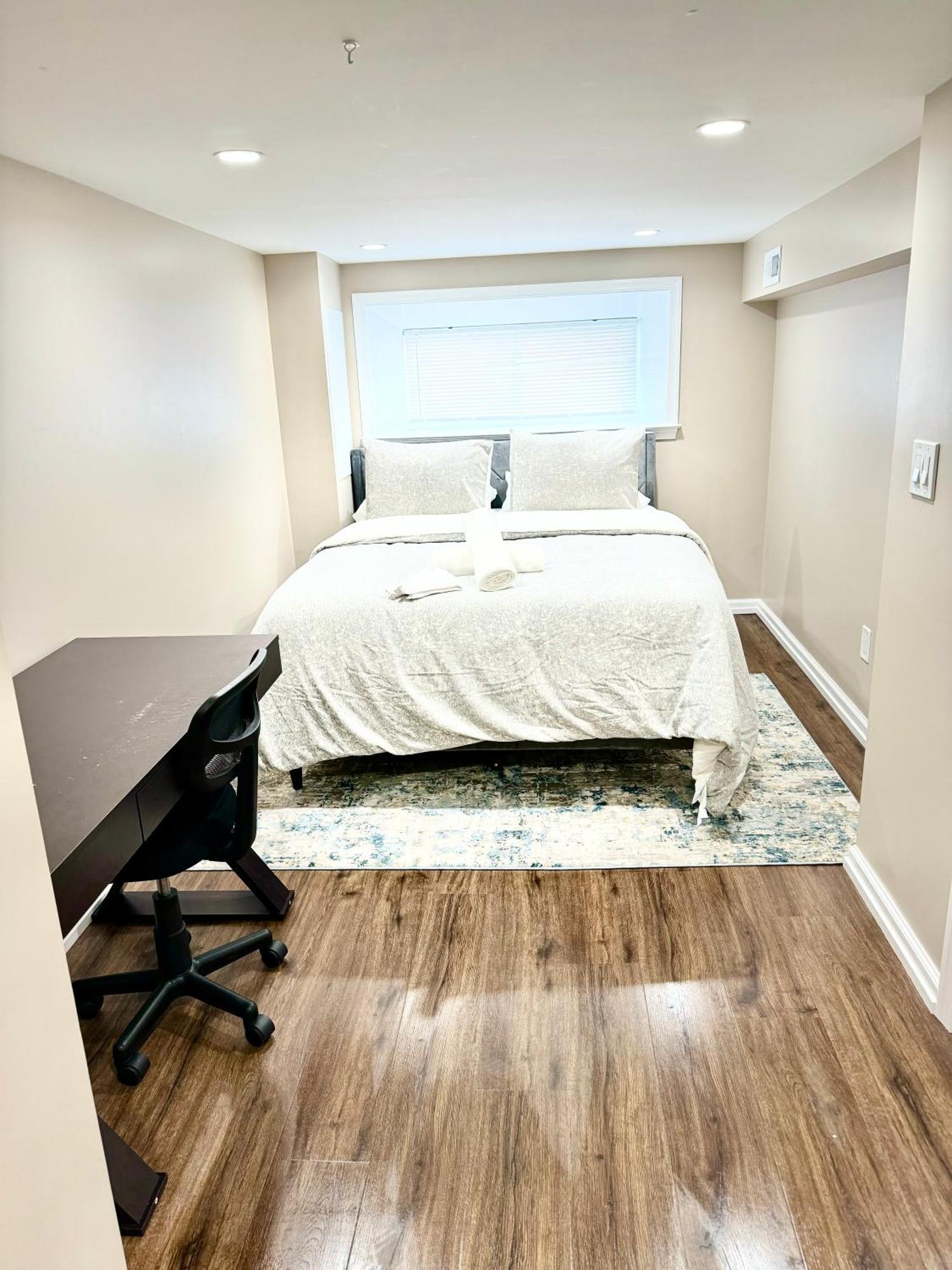 Free Parking Quiet Apartment *